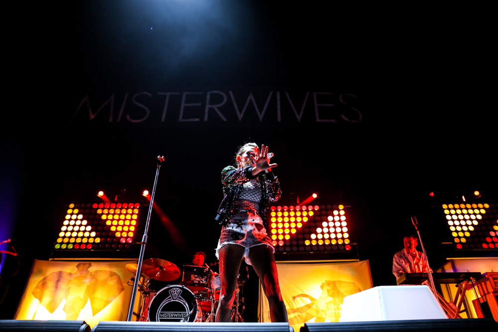 MisterWives, Moda Center, Rose Quarter, photo by Sydnie Kobza