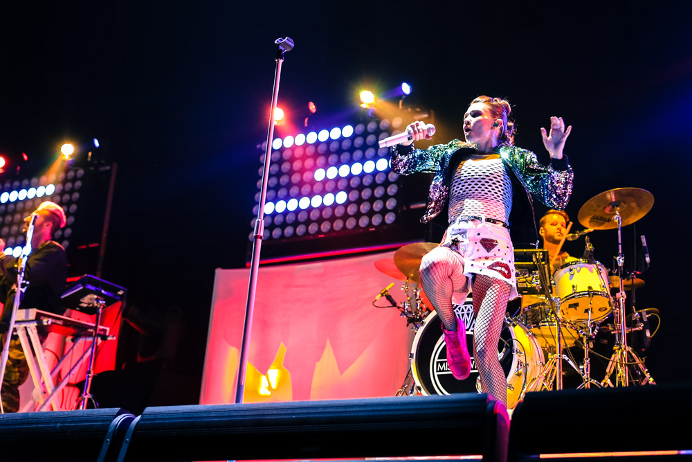 MisterWives, Moda Center, Rose Quarter, photo by Sydnie Kobza