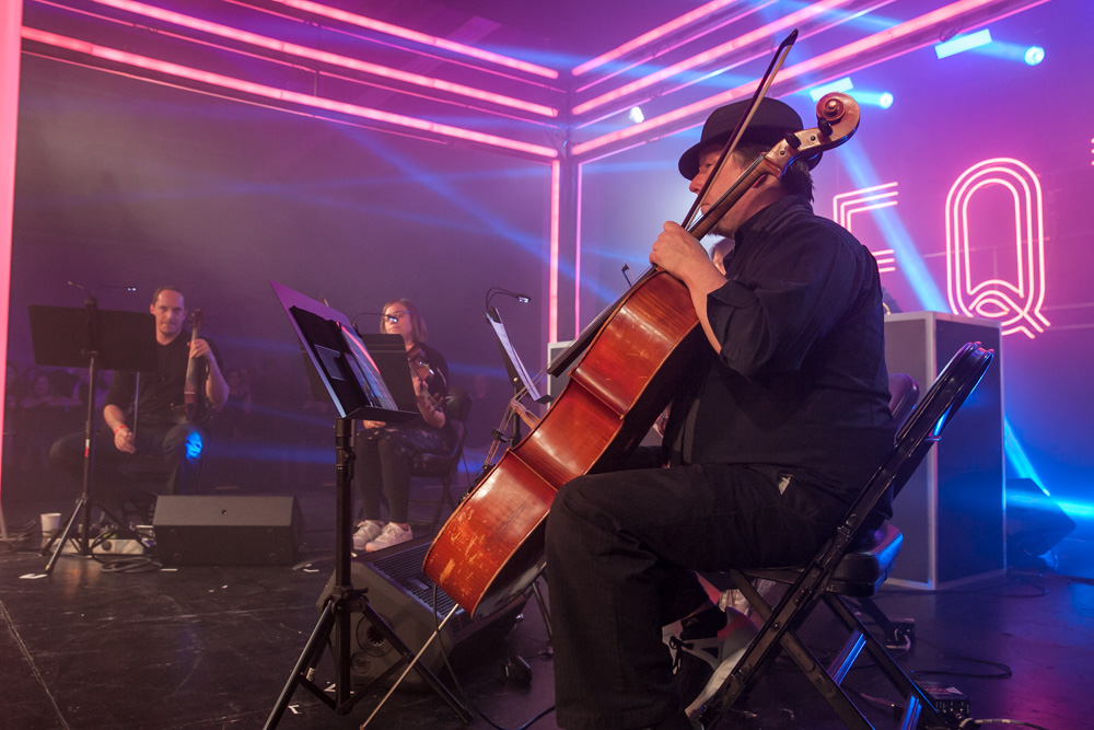 NxWorries, Veterans Memorial Coliseum, Rose Quarter, photo by Tojo Andrianarivo