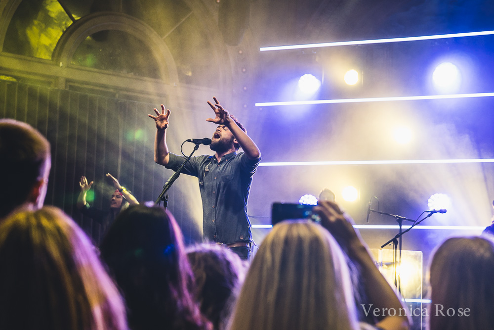 Passenger, Crystal Ballroom, photo by Veronica Rose
