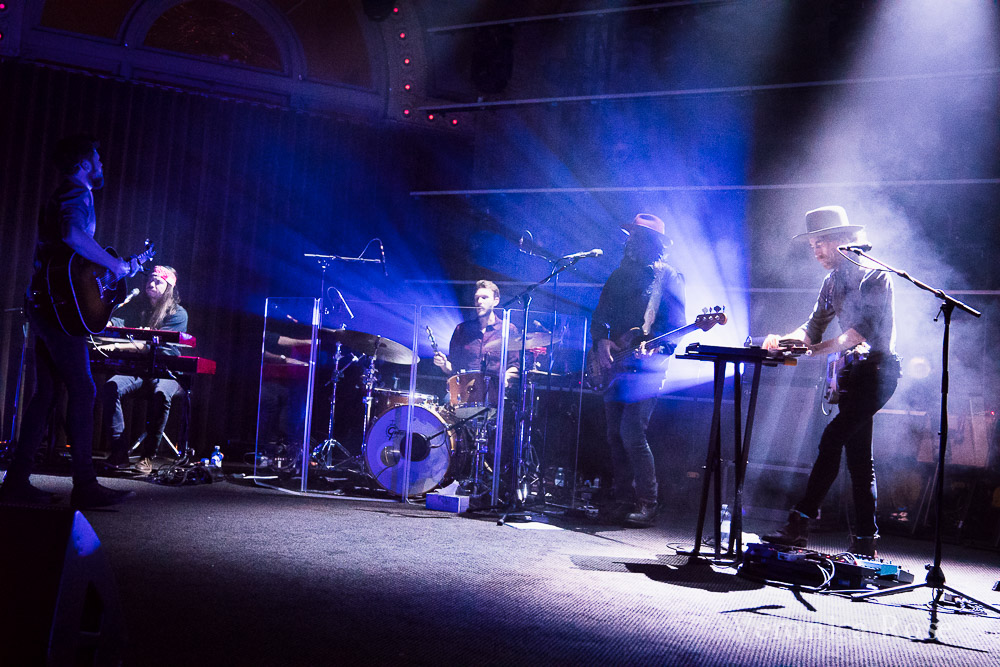 Passenger, Crystal Ballroom, photo by Veronica Rose