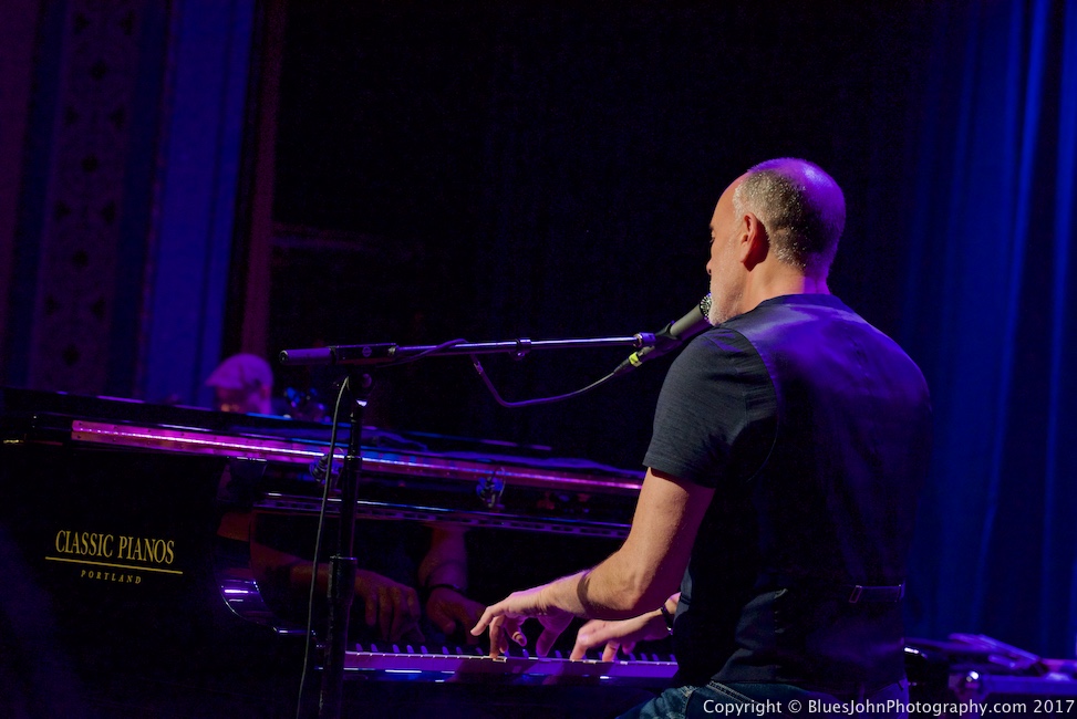 Marc Cohn, Aladdin Theater, photo by John Alcala