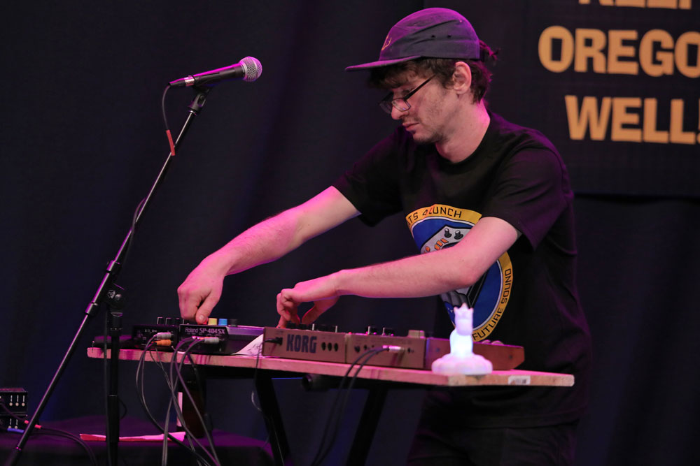 Korgy & Bass, Bloodworks Live Studio, Vortex Music Magazine, The Thesis, photo by Bennett Dewan