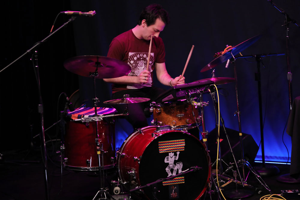 Korgy & Bass, Barra Brown, Bloodworks Live Studio, Vortex Music Magazine, The Thesis, photo by Bennett Dewan