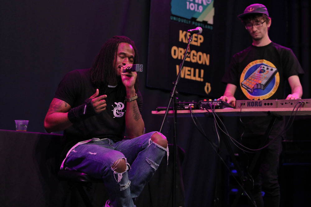 Korgy & Bass, Rasheed Jamal, Bloodworks Live Studio, Vortex Music Magazine, The Thesis, photo by Bennett Dewan
