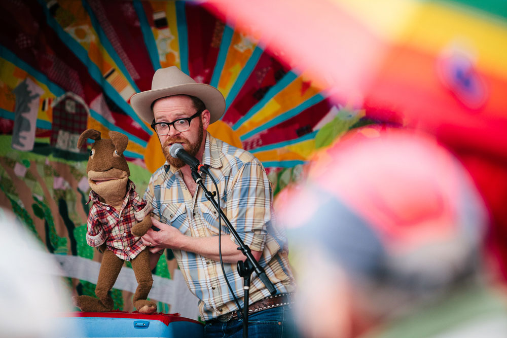 Red Yarn, St. Johns Bizarre, photo by Jason Quigley