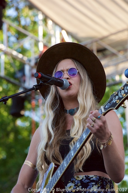 Haley Johnsen, KINK, Portland Rose Festival, Tom McCall Waterfront Park, photo by John Alcala
