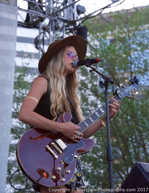 Haley Johnsen, KINK, Portland Rose Festival, Tom McCall Waterfront Park, photo by John Alcala