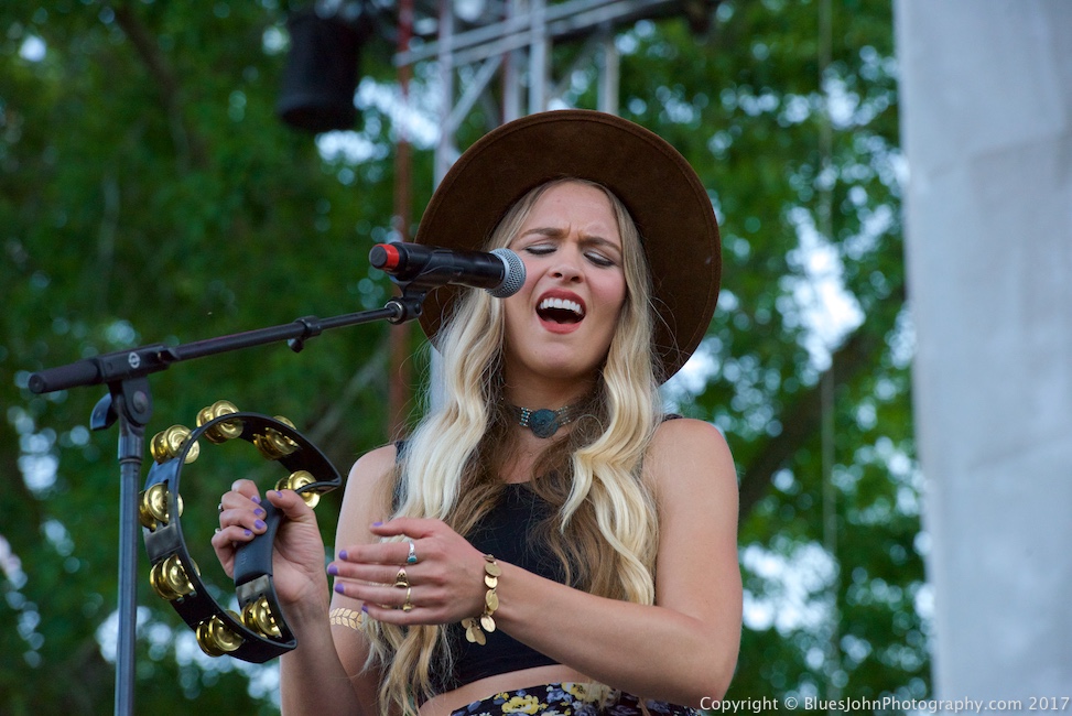 Haley Johnsen, KINK, Portland Rose Festival, Tom McCall Waterfront Park, photo by John Alcala