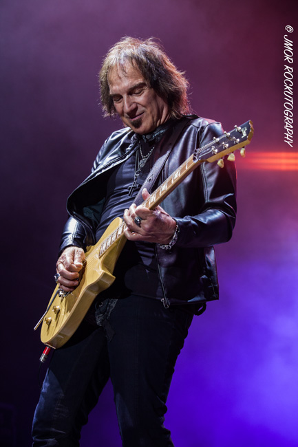 REO Speedwagon, Sunlight Supply Amphitheater, photo by Jessica Rentola Ramberg