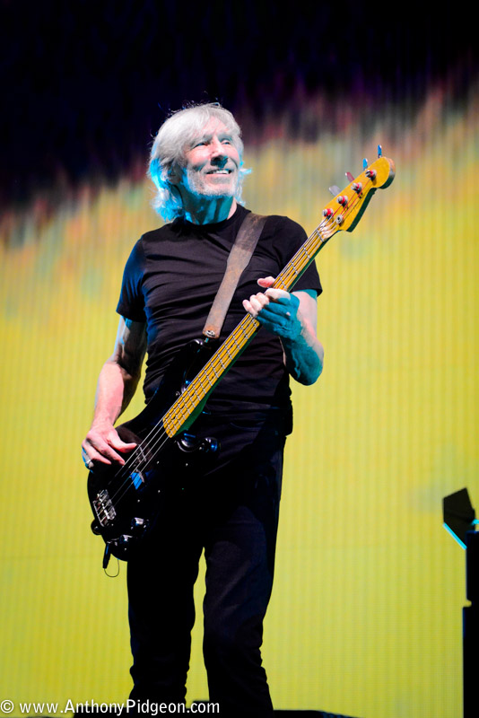 Roger Waters, Moda Center, Rose Quarter, photo by Anthony Pidgeon
