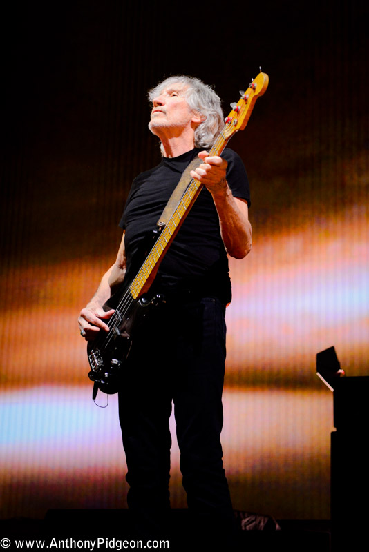 Roger Waters, Moda Center, Rose Quarter, photo by Anthony Pidgeon