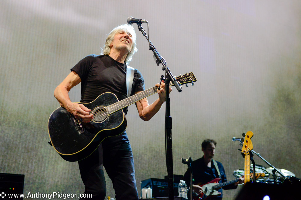 Roger Waters, Moda Center, Rose Quarter, photo by Anthony Pidgeon