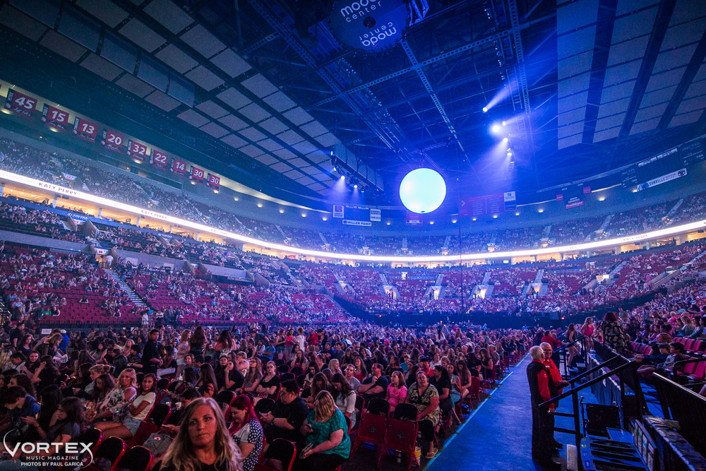 Shawn Mendes, Moda Center, Rose Quarter, photo by Paul Garcia