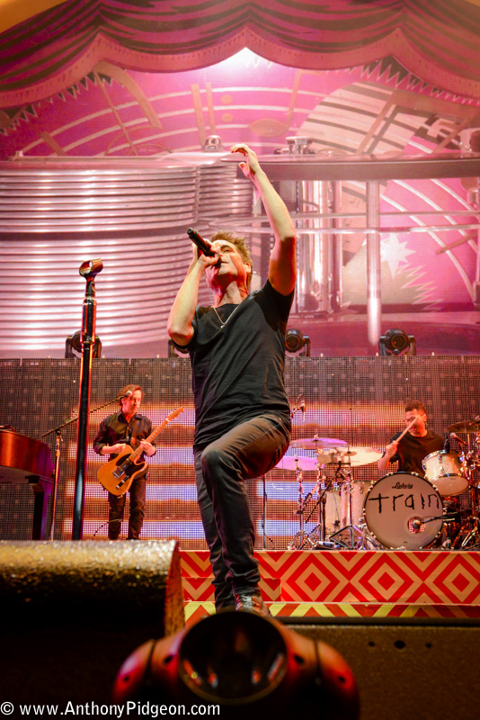 Train, Sunlight Supply Amphitheater, photo by Anthony Pidgeon