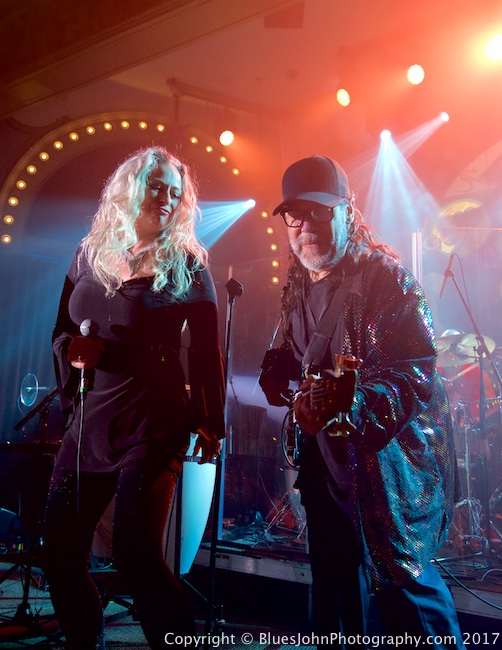 Nu Shooz, Crystal Ballroom, photo by John Alcala