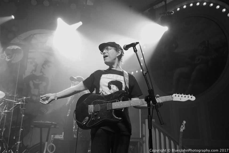 Nu Shooz, Crystal Ballroom, photo by John Alcala