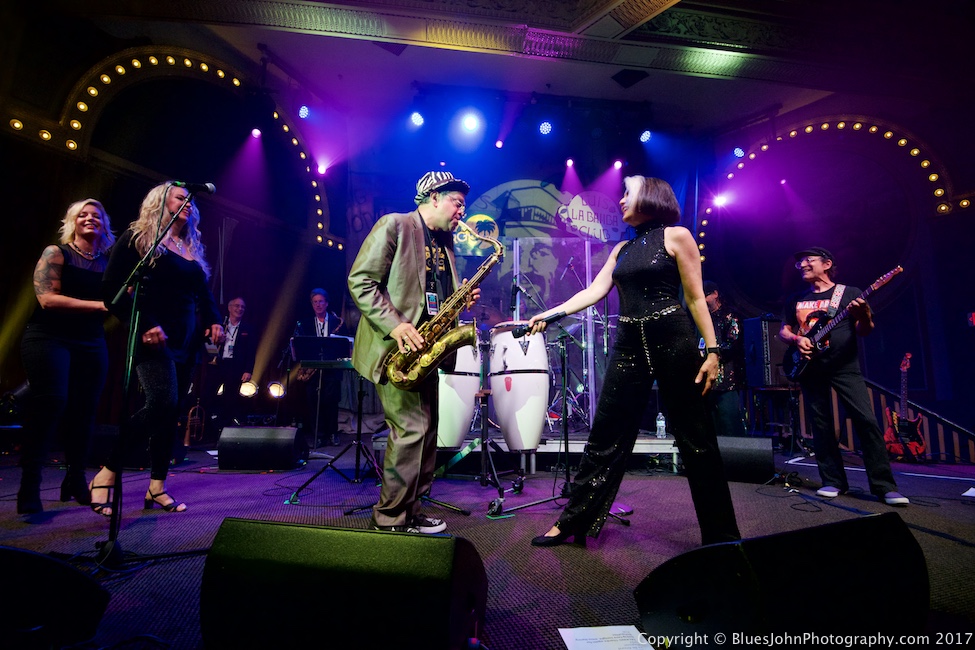 Nu Shooz, Crystal Ballroom, photo by John Alcala