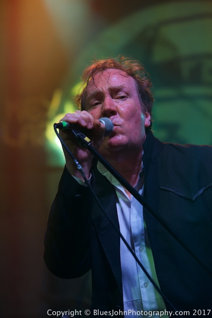 Jon Koonce, Crystal Ballroom, photo by John Alcala