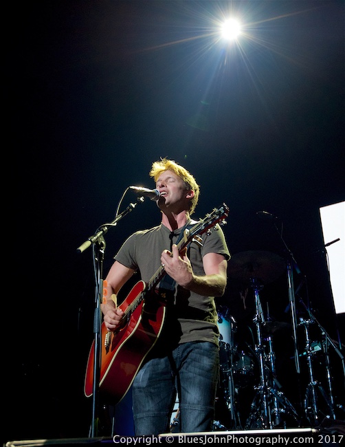 James Blunt, Moda Center, Rose Quarter, photo by John Alcala