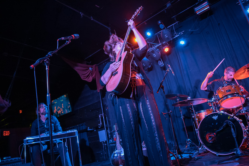 Elke Robitaille, Dante's, photo by Miss Ellanea