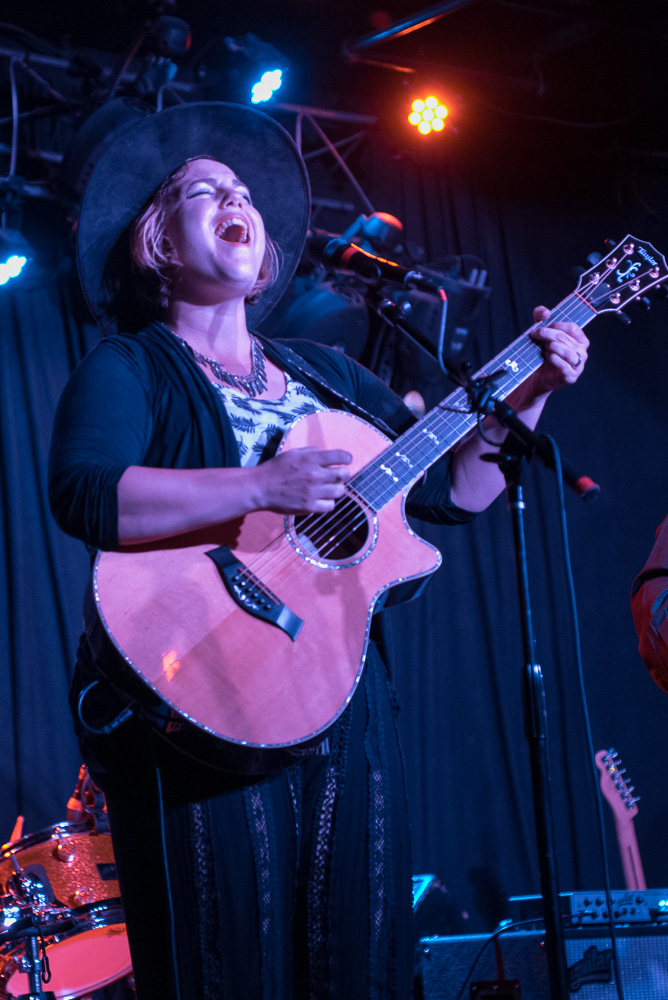 Elke Robitaille, Dante's, photo by Miss Ellanea