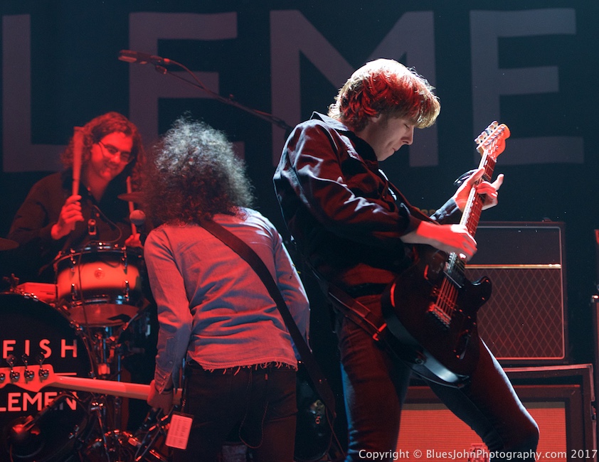 Catfish and the Bottlemen, Moda Center, Rose Quarter, photo by John Alcala