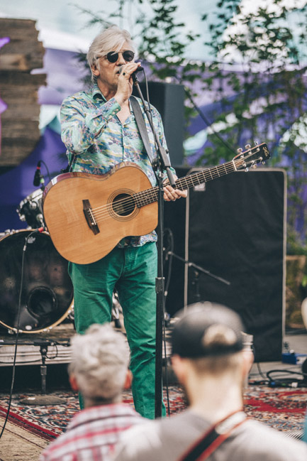Robyn Hitchcock, Pickathon, Pendarvis Farm, photo by Sam Gehrke