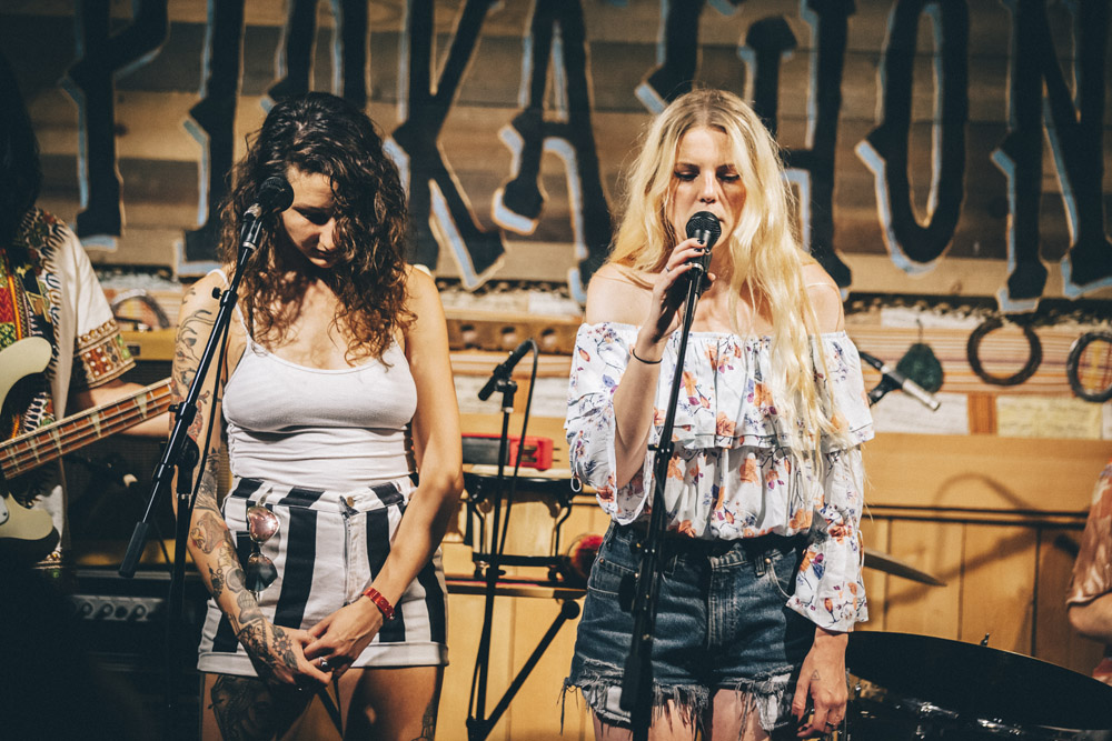 Cat Hoch, Pickathon, Pendarvis Farm, photo by Sam Gehrke