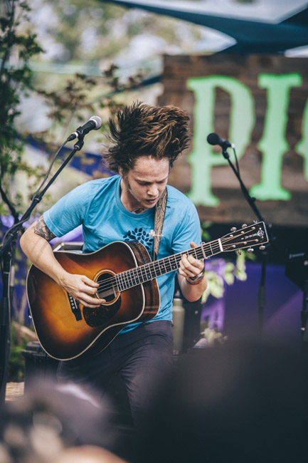 Billy Strings, Pickathon, Pendarvis Farm, photo by Sam Gehrke