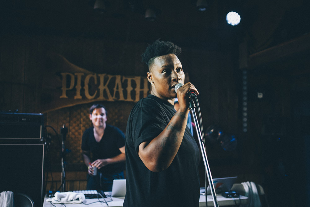 The Last Artful, Dodgr, Pickathon, Pendarvis Farm, photo by Sam Gehrke