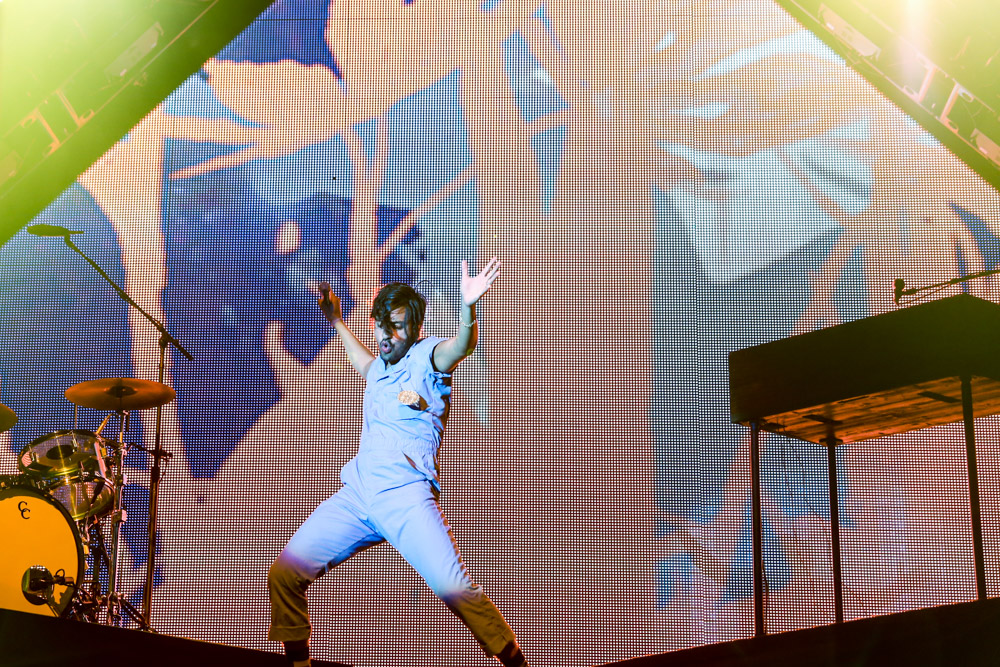 Young the Giant, WaMu Theater, photo by Sydnie Kobza