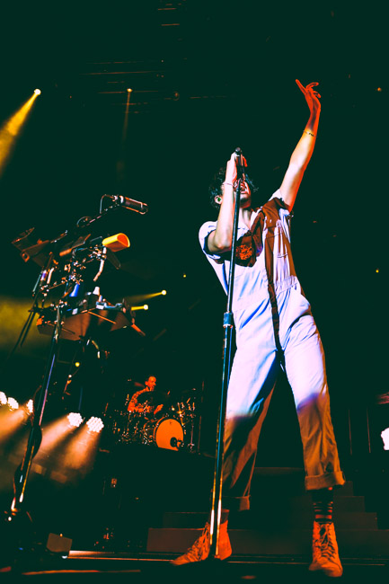 Young the Giant, WaMu Theater, photo by Sydnie Kobza