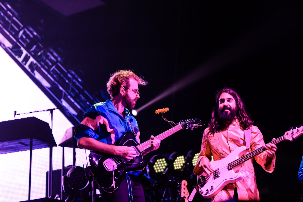 Young the Giant, WaMu Theater, photo by Sydnie Kobza