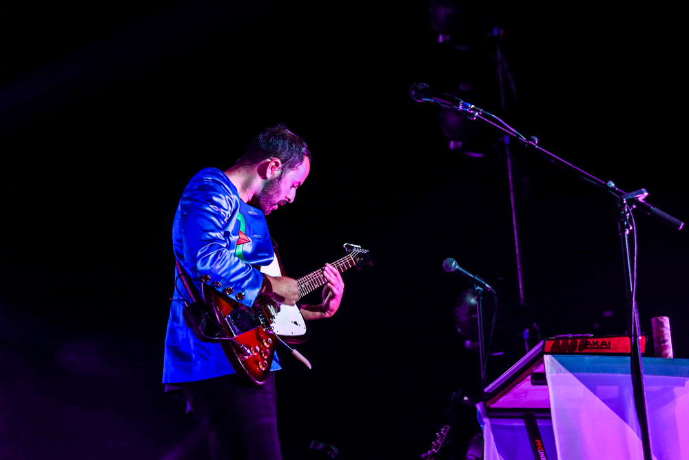 Young the Giant, WaMu Theater, photo by Sydnie Kobza