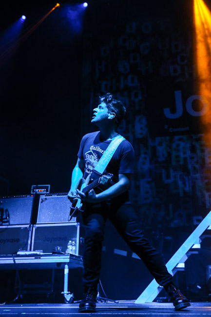 Joywave, WaMu Theater, photo by Sydnie Kobza