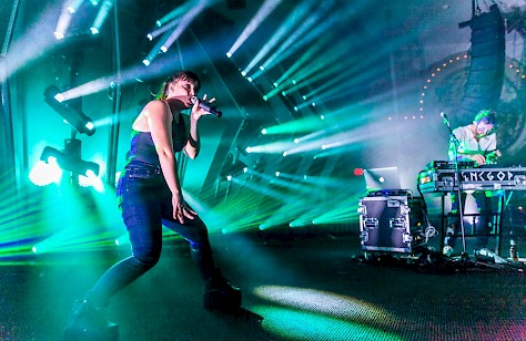 Sylvan Esso, Crystal Ballroom, photo by Tojo Andrianarivo