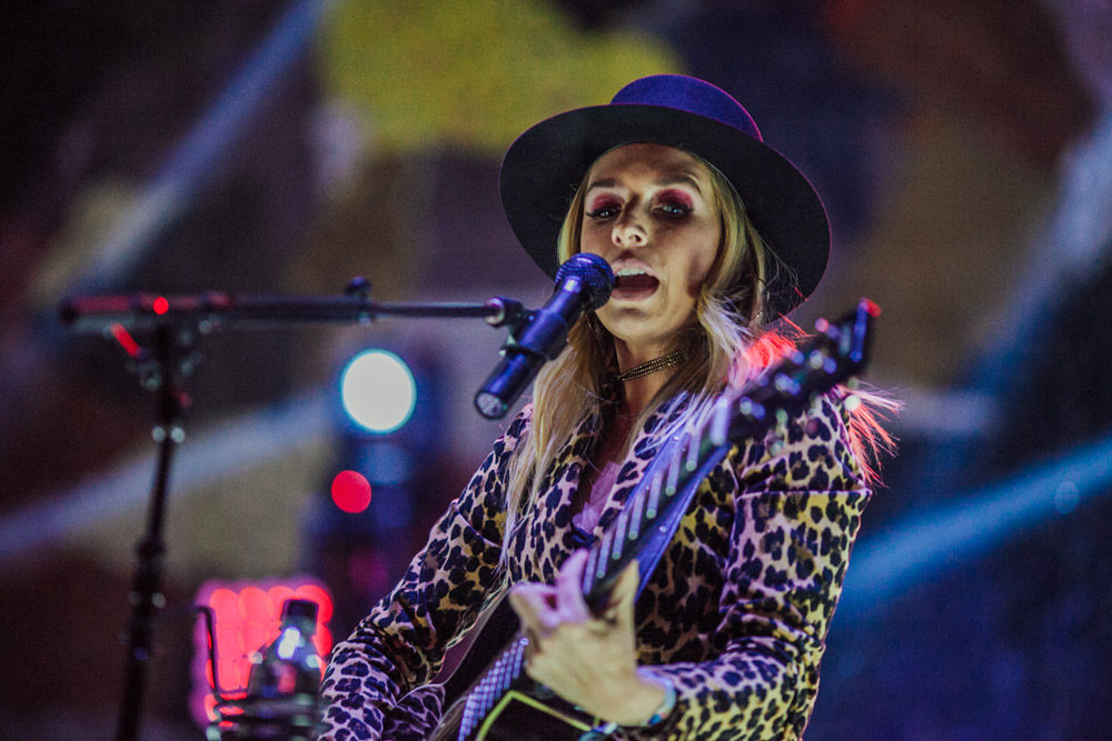 ZZ Ward, Bumbershoot, Seattle Center, photo by Tojo Andrianarivo
