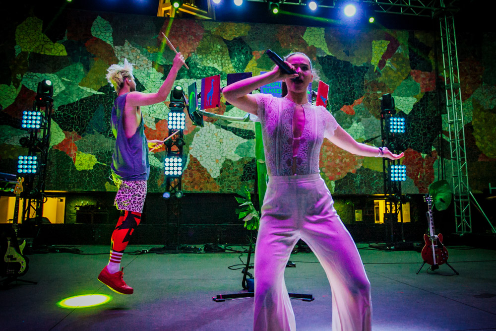 Sofi Tukker, Bumbershoot, Seattle Center, photo by Tojo Andrianarivo