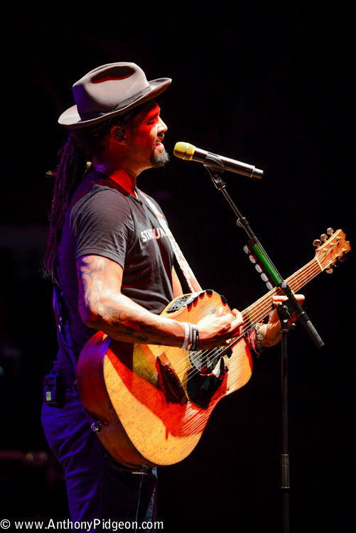 Michael Franti, Edgefield Amphitheater, photo by Anthony Pidgeon