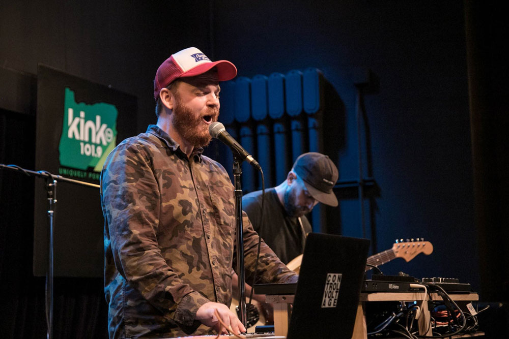 TENTS, KINK, Bloodworks Live Studio, Vortex Music Magazine, photo by Katie Summer