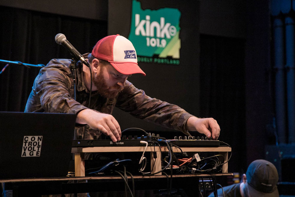 TENTS, KINK, Bloodworks Live Studio, Vortex Music Magazine, photo by Katie Summer