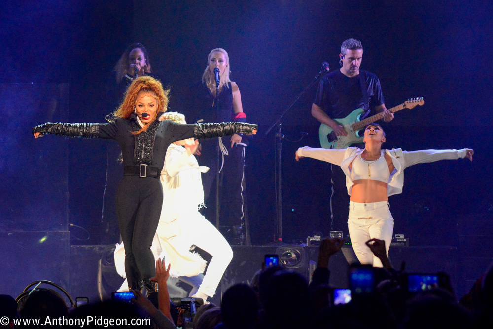 Janet Jackson, Moda Center, Rose Quarter, photo by Anthony Pidgeon