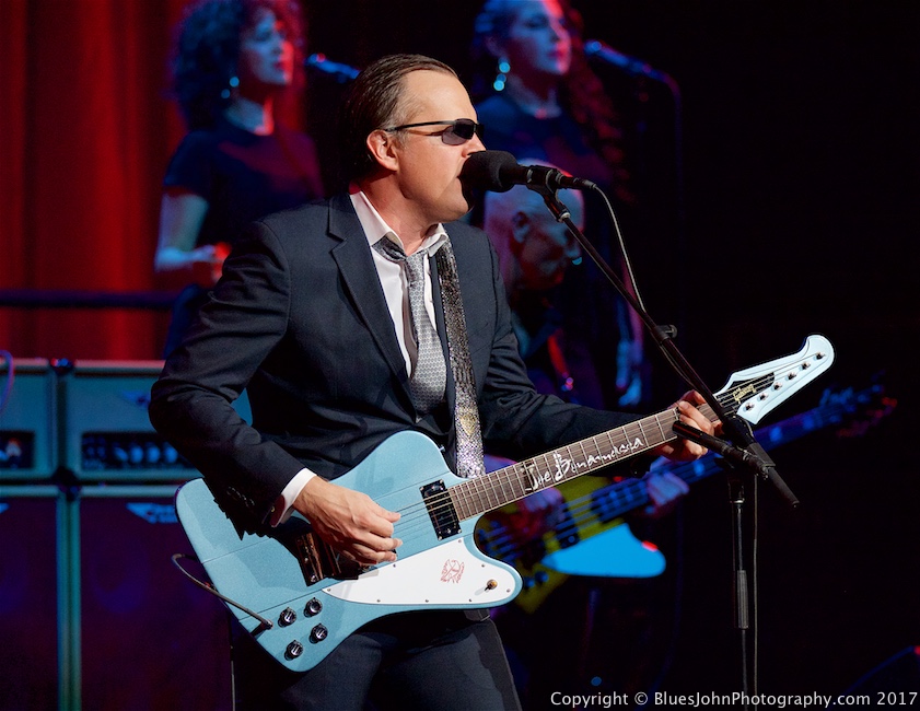 Joe Bonamassa, Arlene Schnitzer Concert Hall, Portland'5 Centers for the Arts, photo by John Alcala