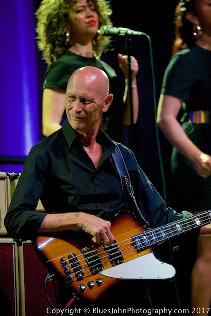 Joe Bonamassa, Arlene Schnitzer Concert Hall, Portland'5 Centers for the Arts, photo by John Alcala