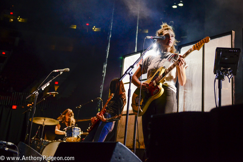 Warpaint, Moda Center, Rose Quarter, photo by Anthony Pidgeon