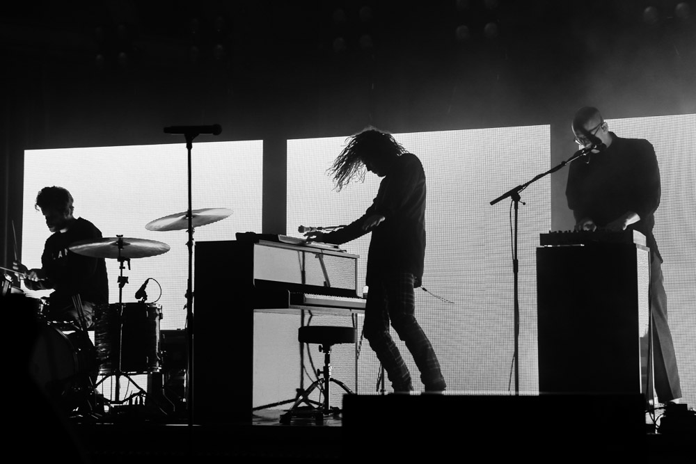 LANY, Crystal Ballroom, photo by Sydnie Kobza
