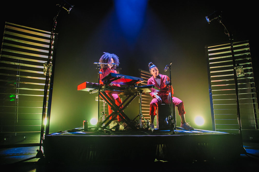 Ibeyi, Revolution Hall, photo by Tojo Andrianarivo