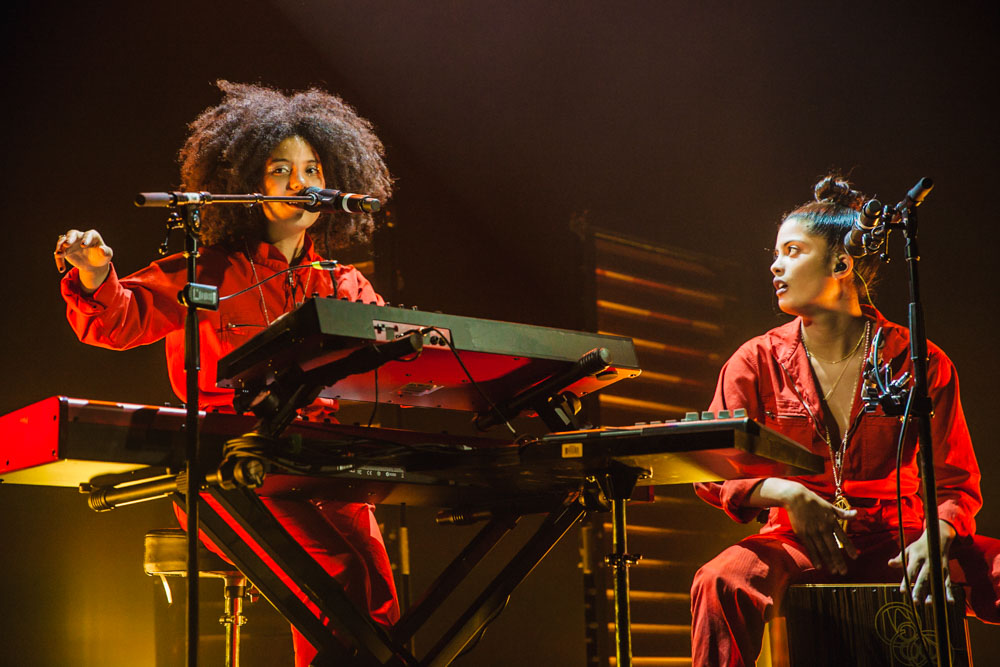 Ibeyi, Revolution Hall, photo by Tojo Andrianarivo