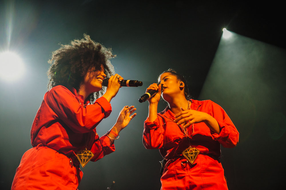 Ibeyi, Revolution Hall, photo by Tojo Andrianarivo